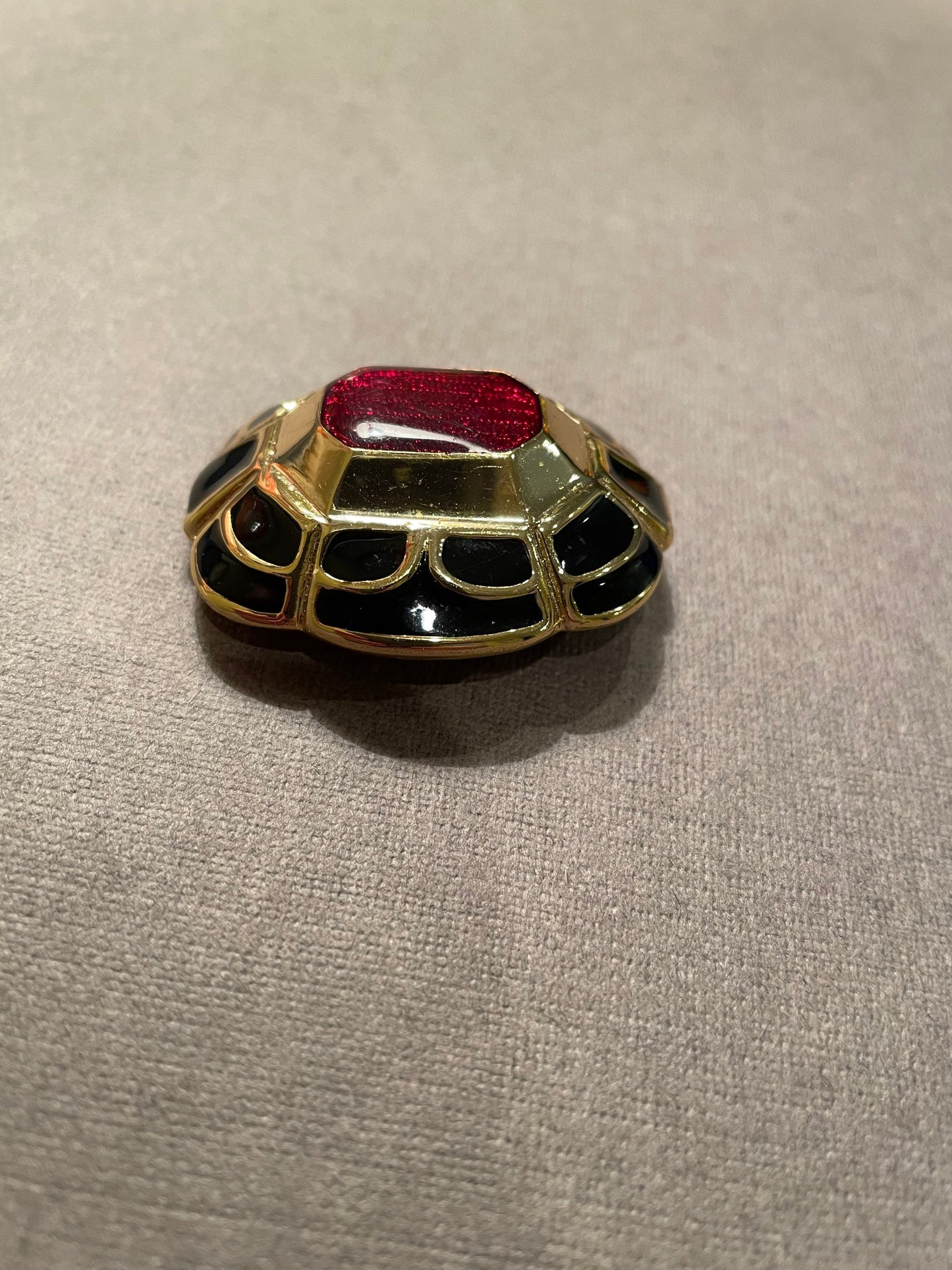 Brooch Helena Rubinstein, vintage, gold tone, enamel