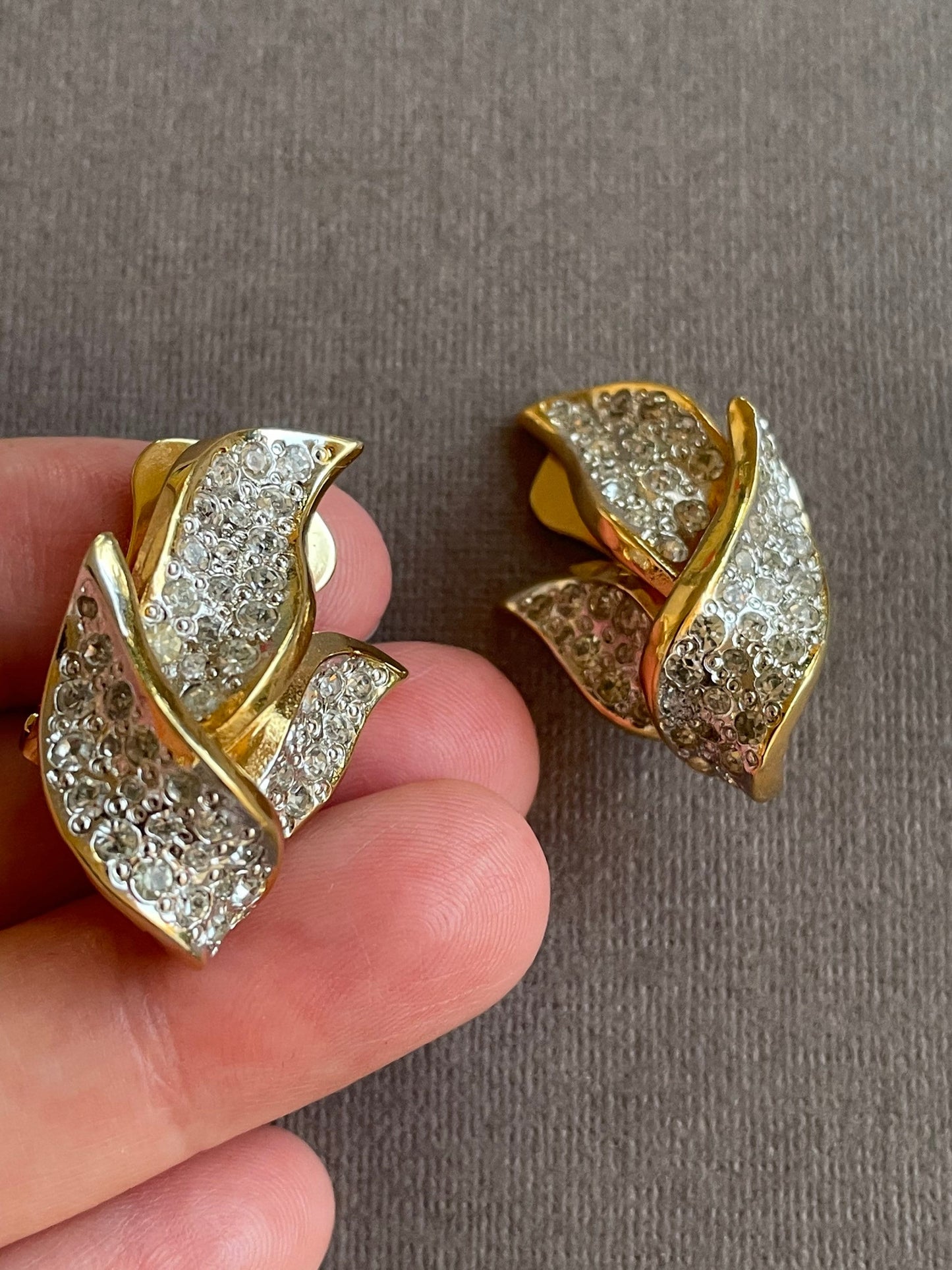 Clip-on earrings Vogue Vintage