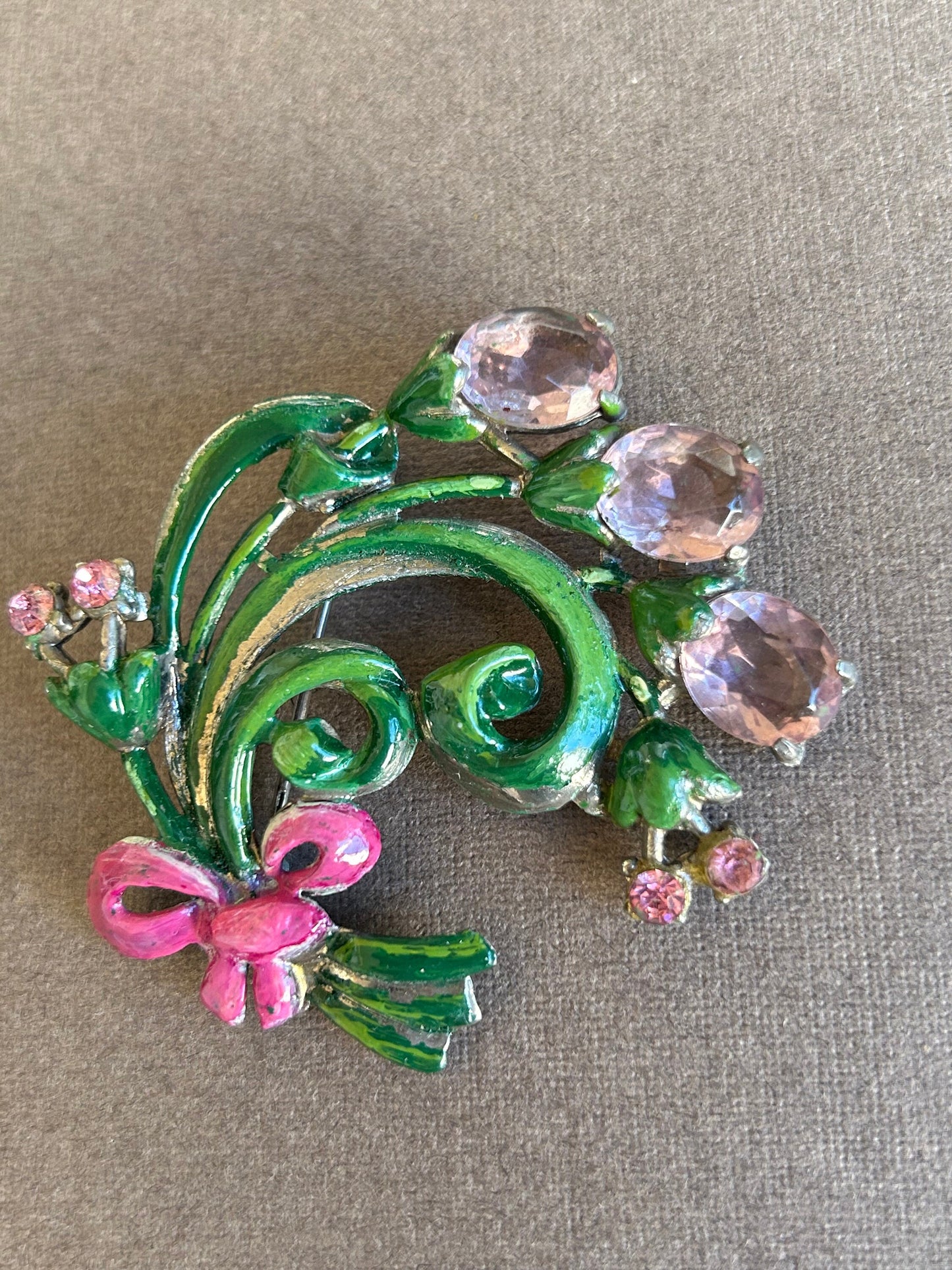 Fred Gray brooch 1930-1940