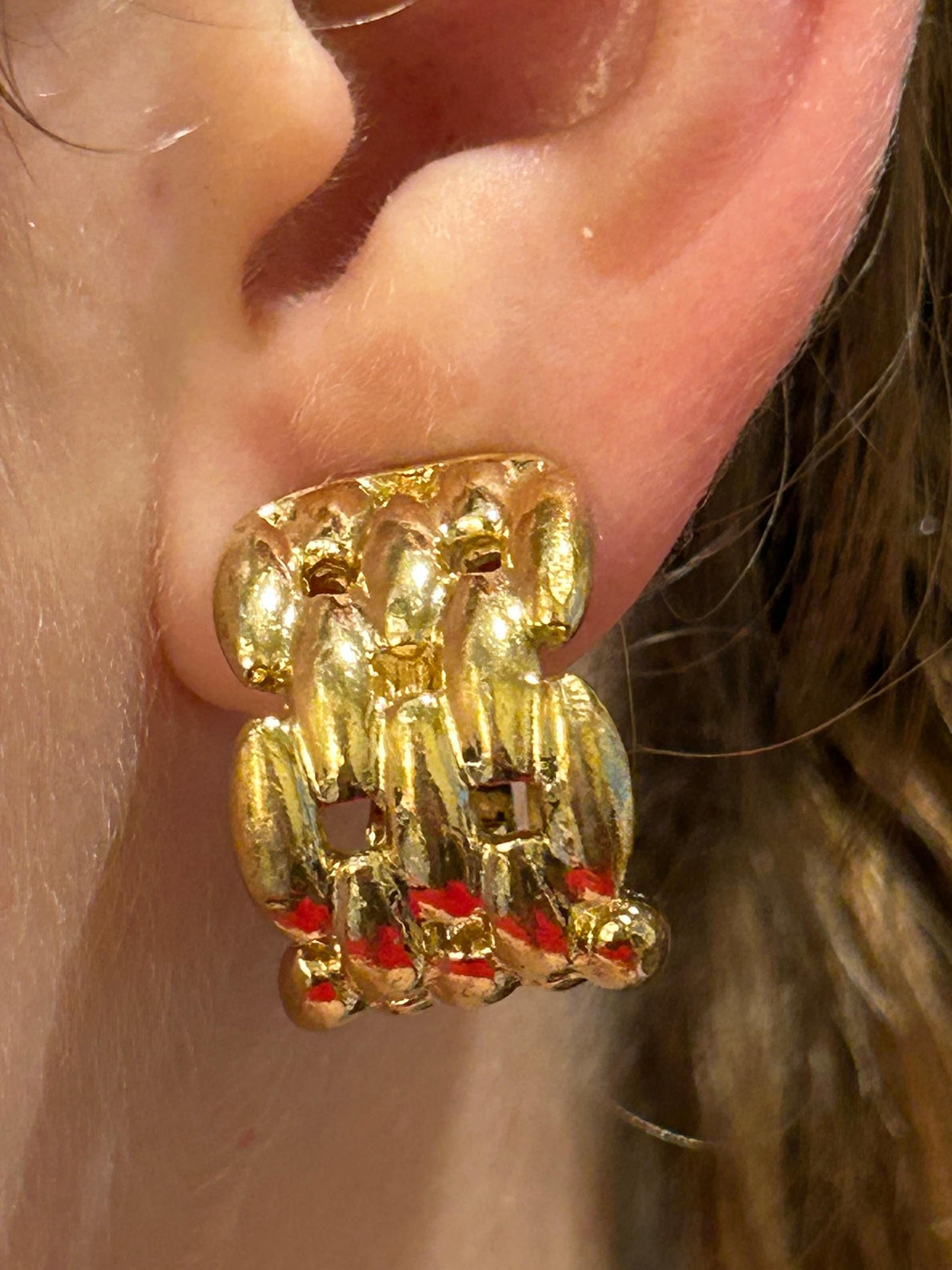 Grosse clip on earrings vintage