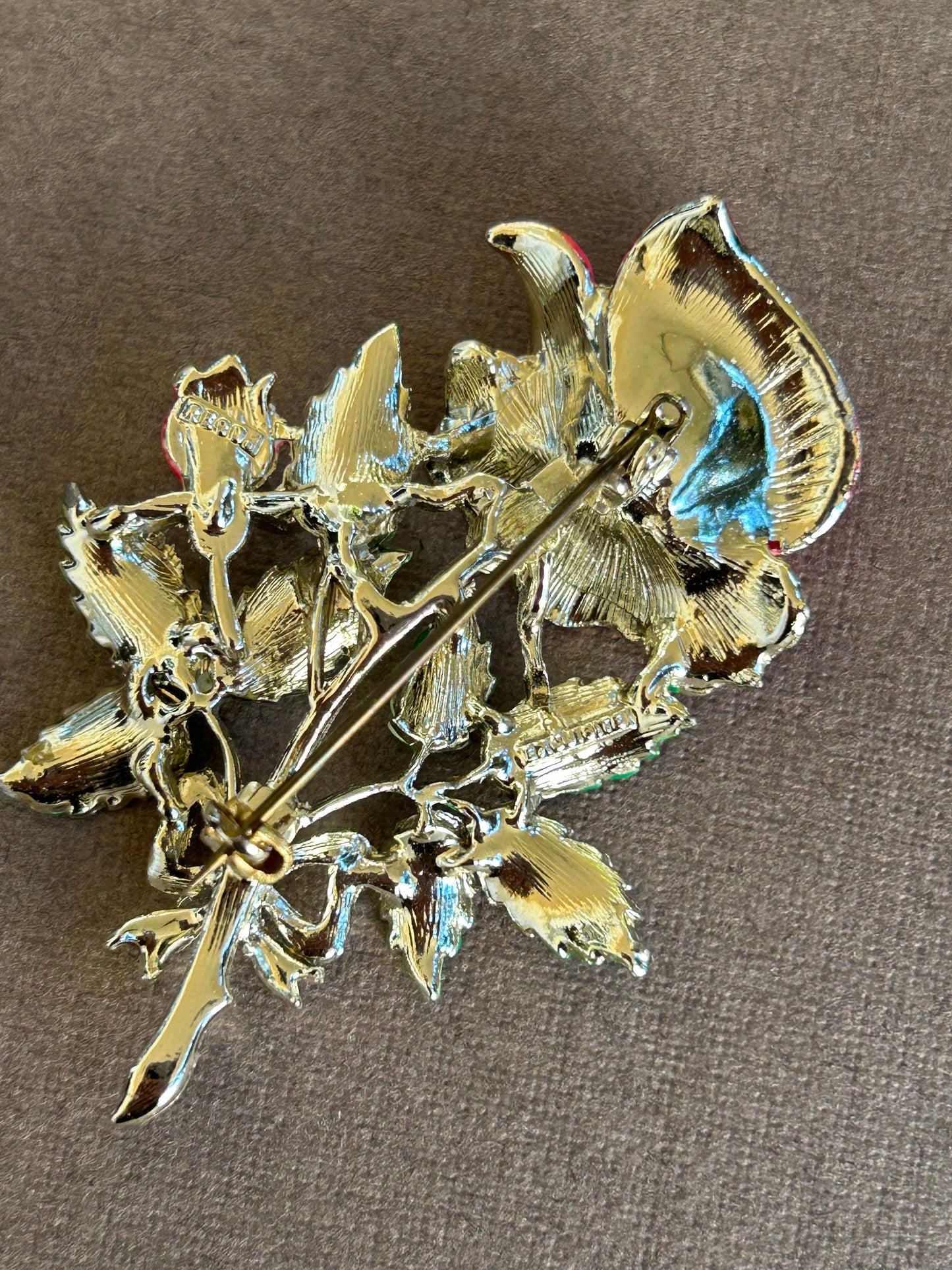 Exquisite brooch vintage Rose