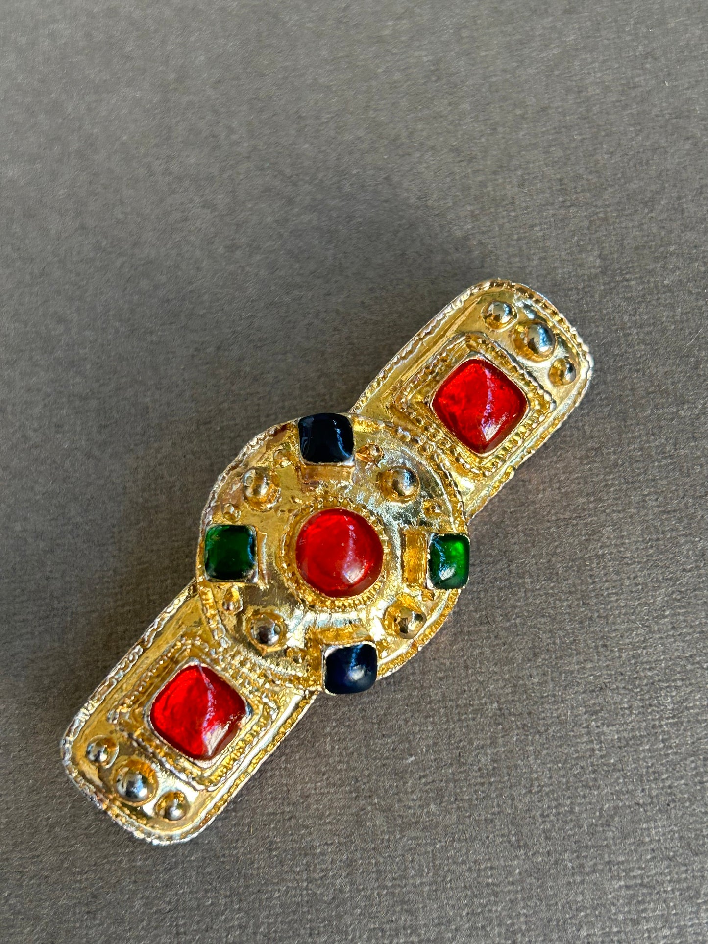 Brooch vintage