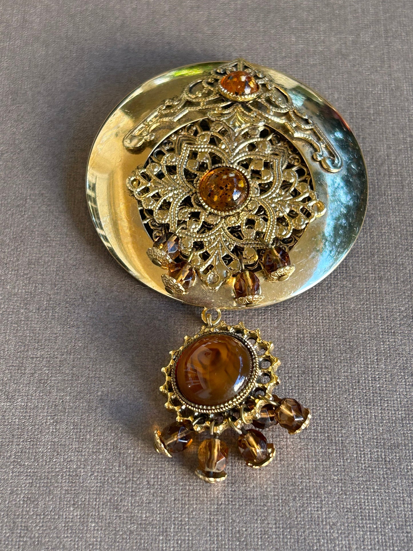 Brooch vintage