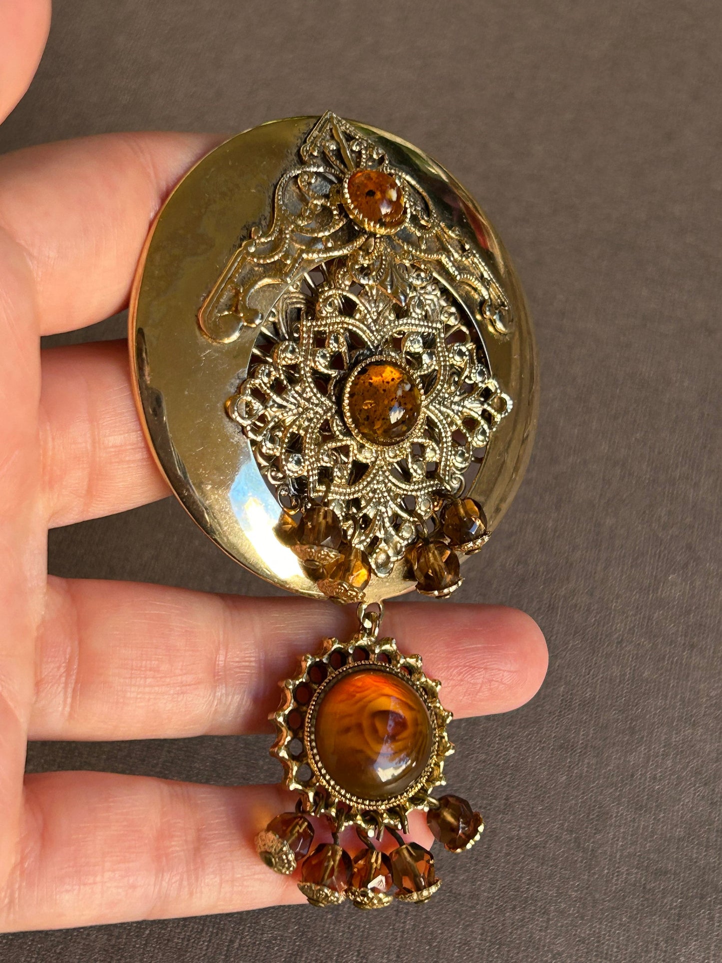 Brooch vintage