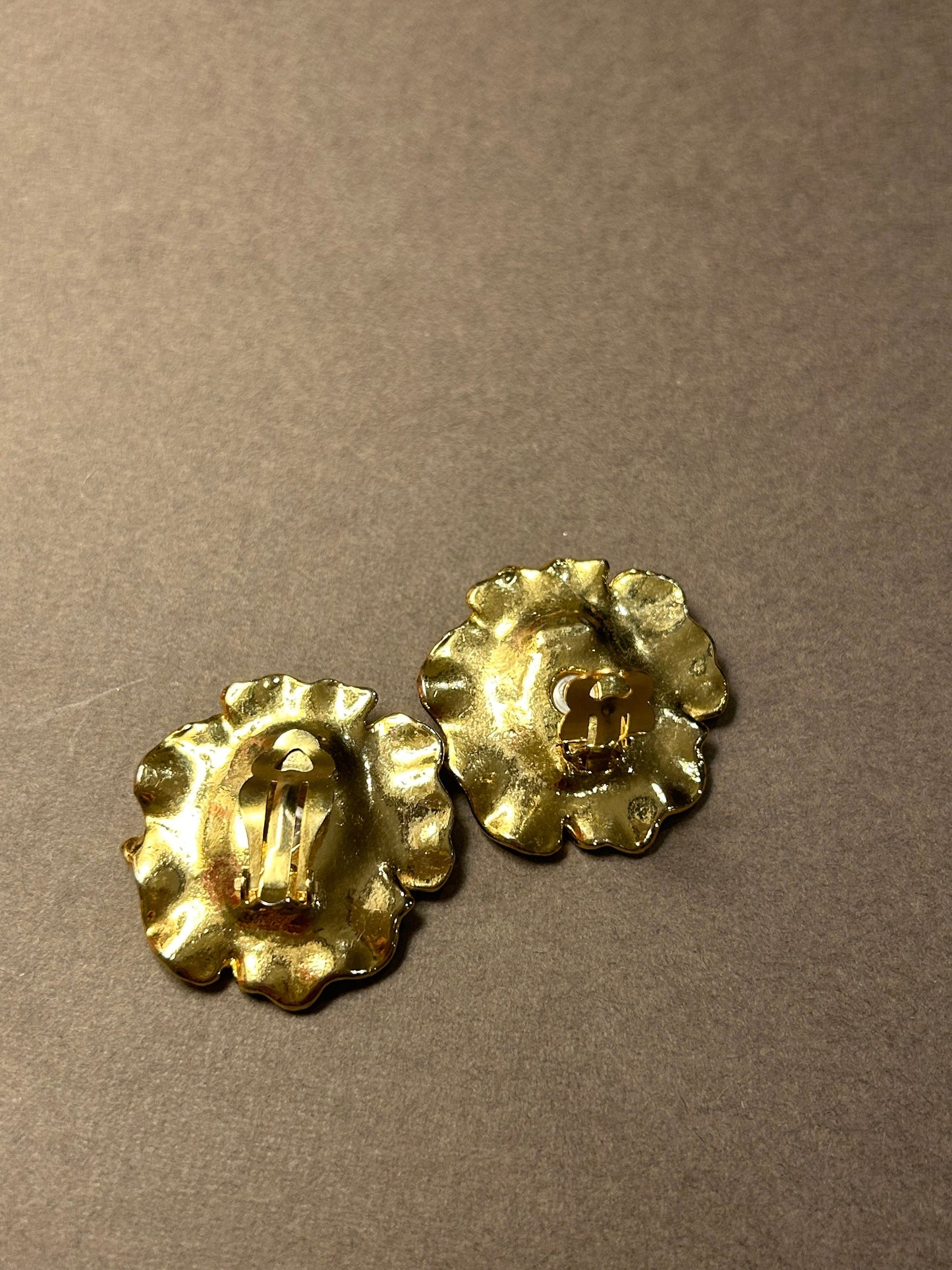 Clip on earrings vintage