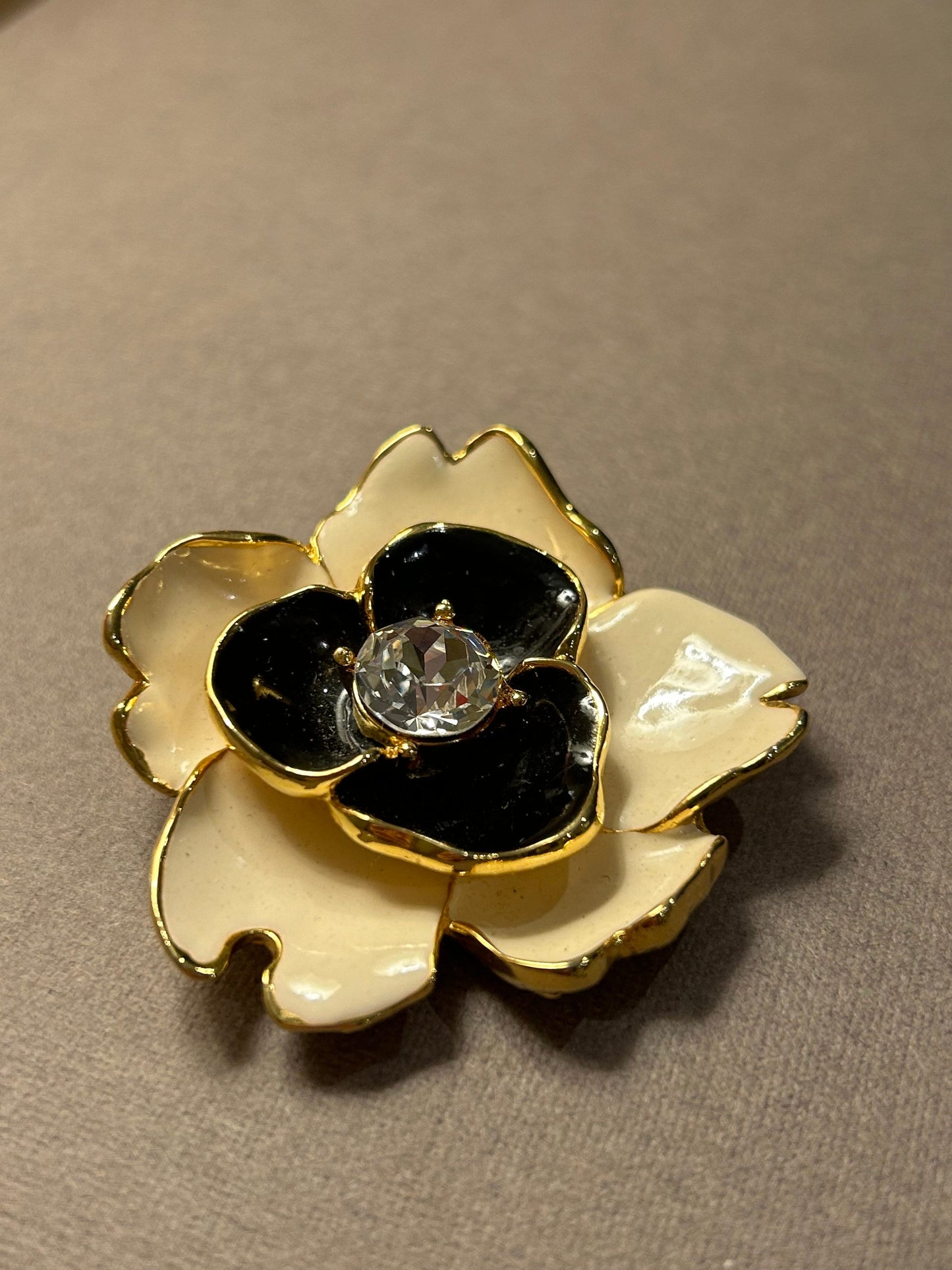 KJL brooch vintage