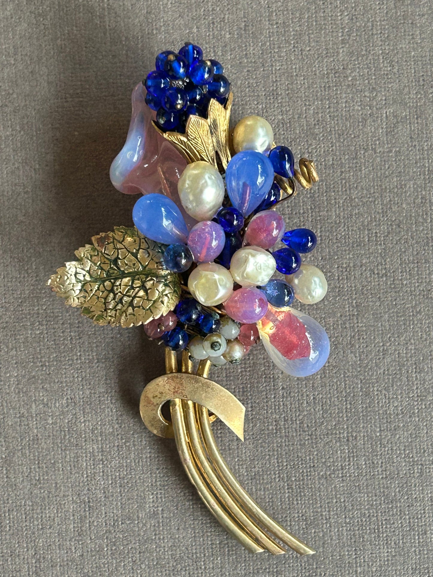 Louis Rousselet brooch vintage