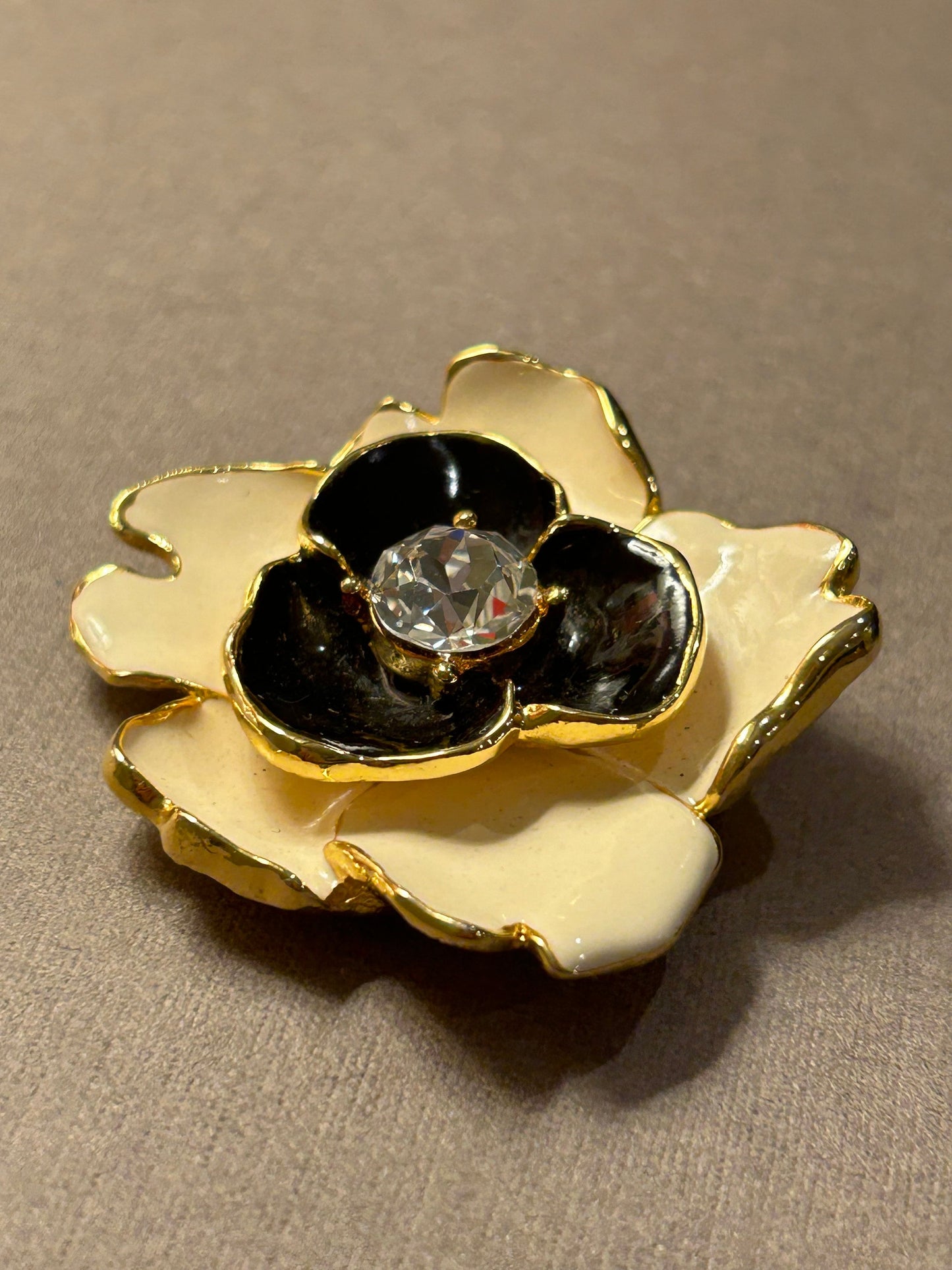 KJL brooch vintage