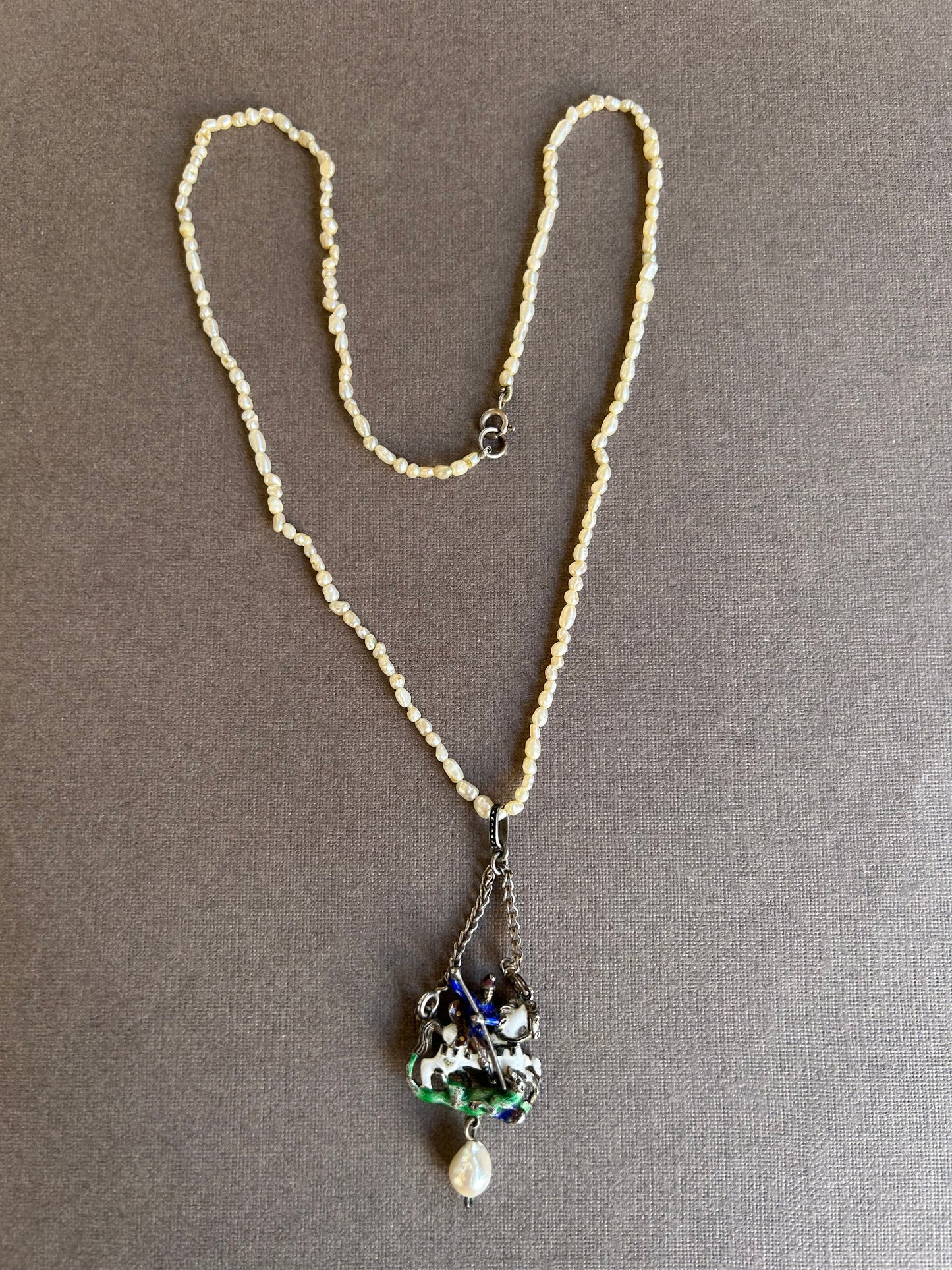 Antique necklace with pendant silver and pearl