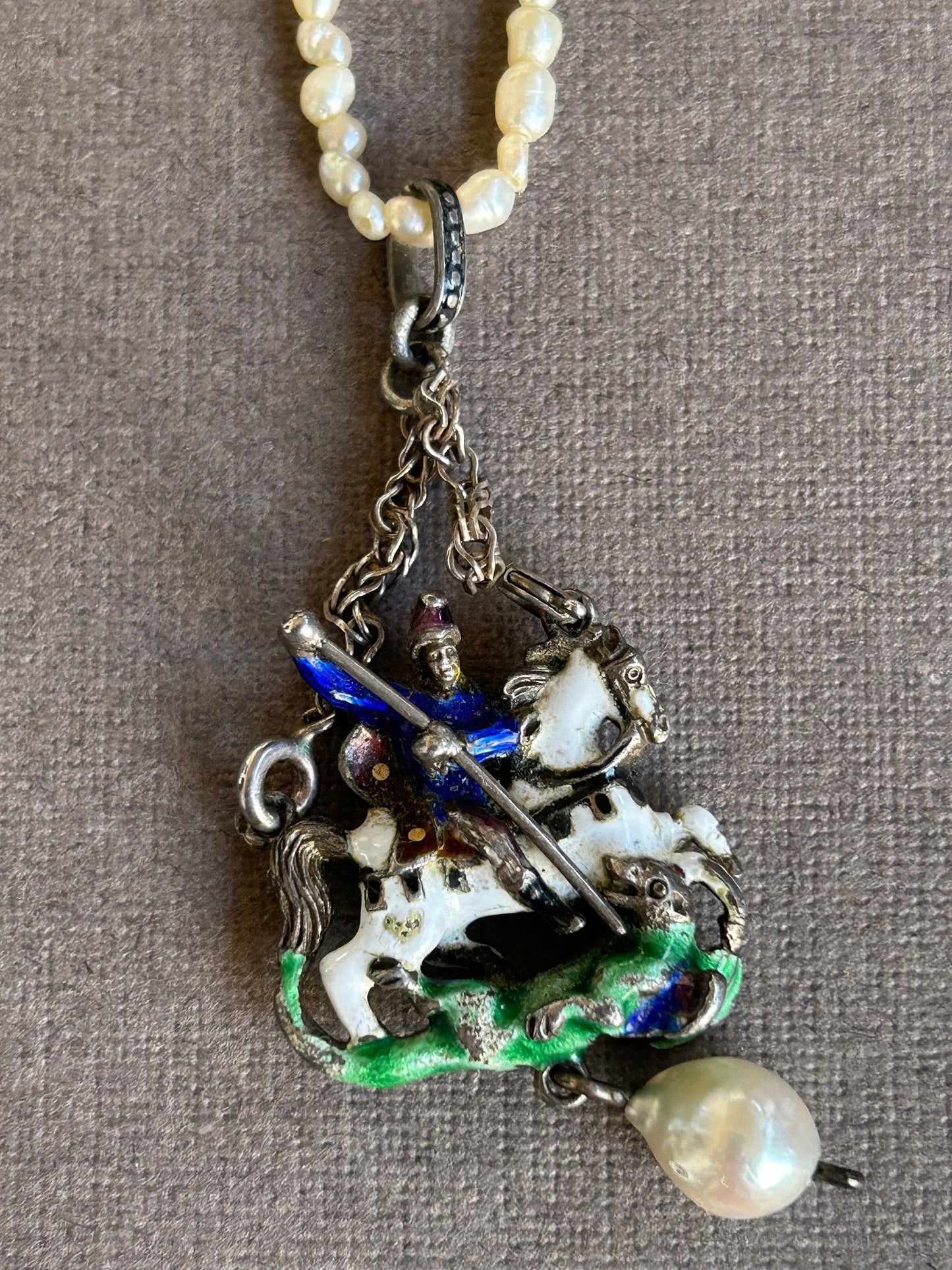 Antique necklace with pendant silver and pearl