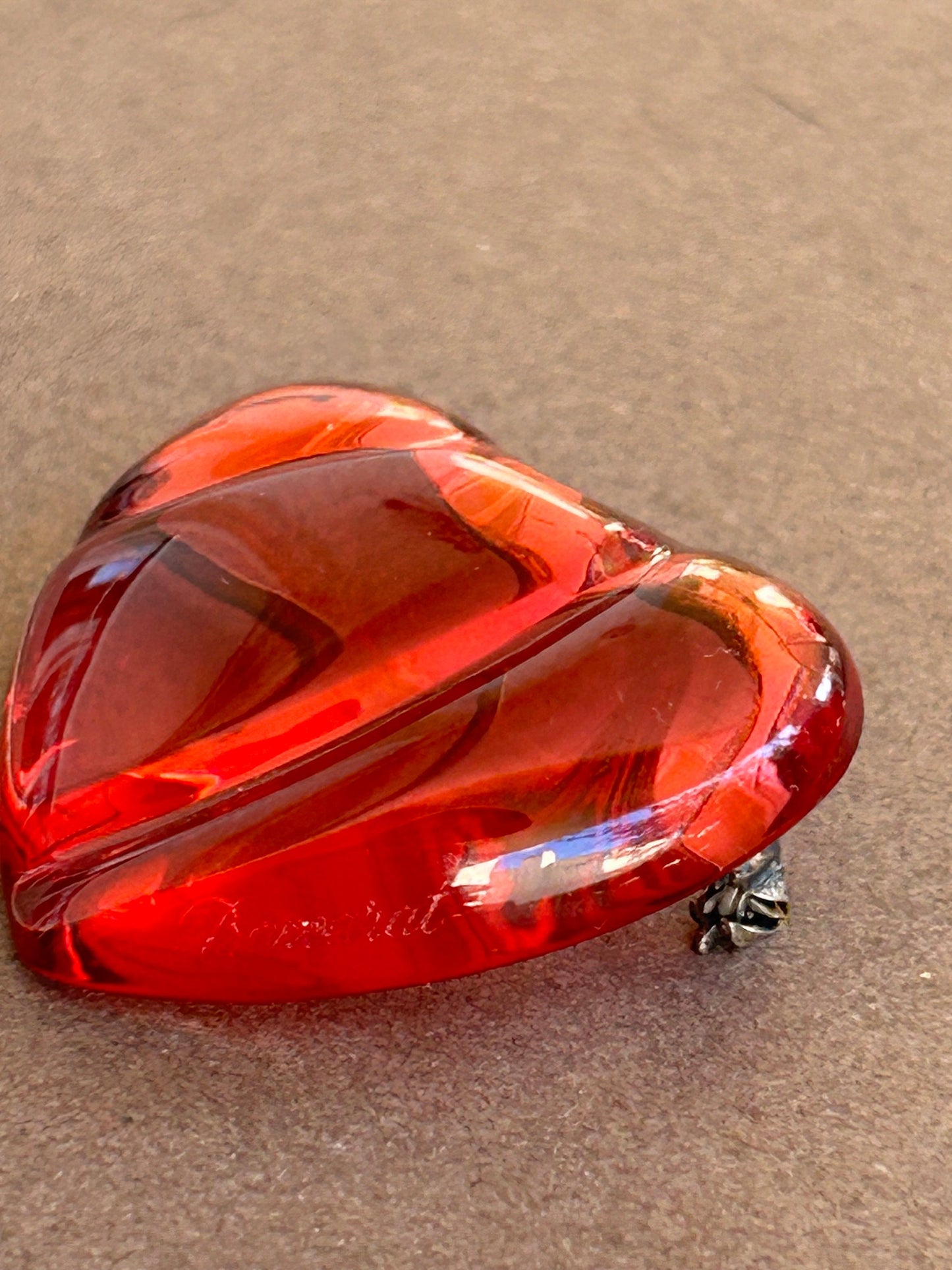 Baccarat brooch Heart