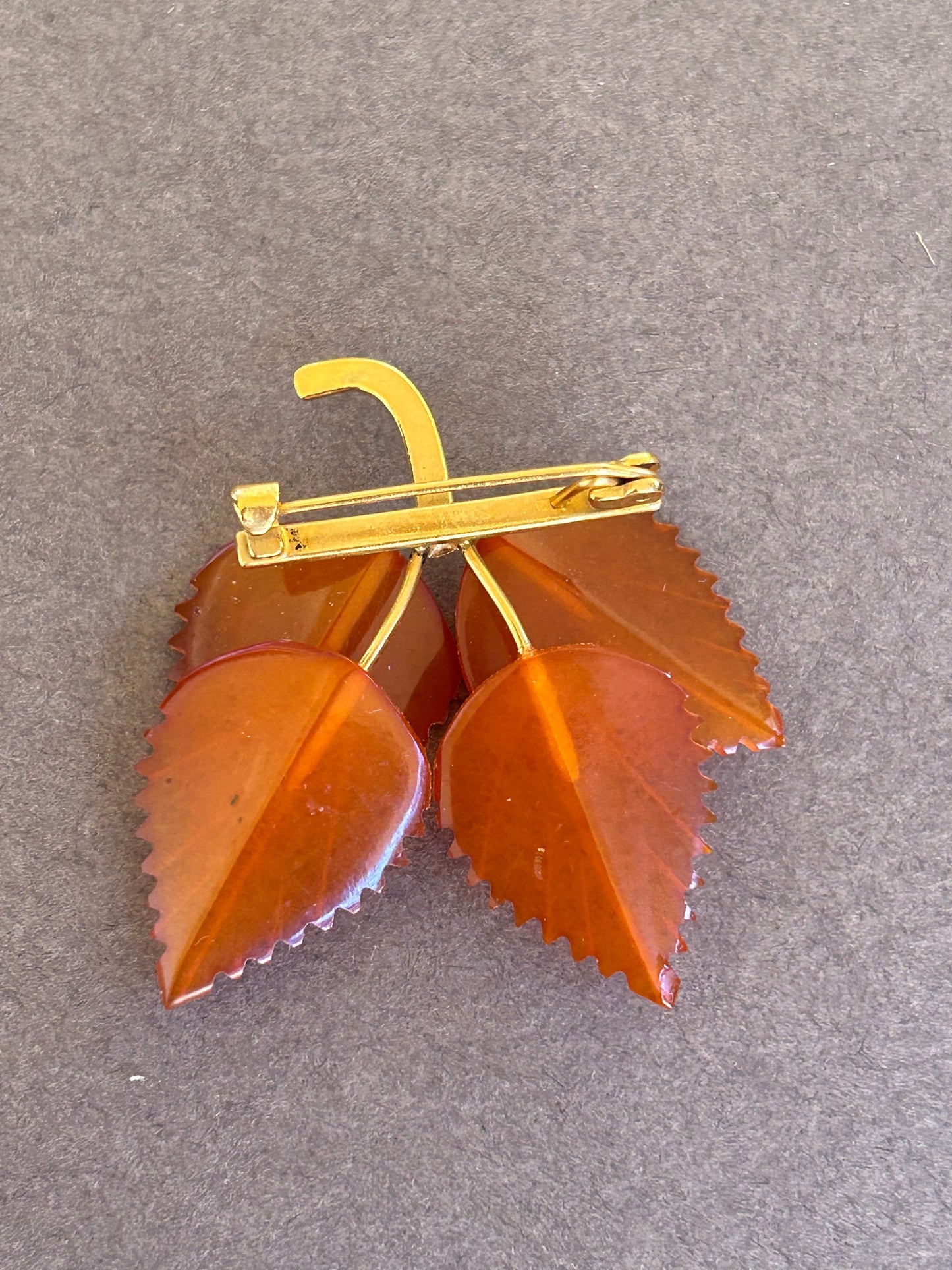 Amber brooch Leaves vintage