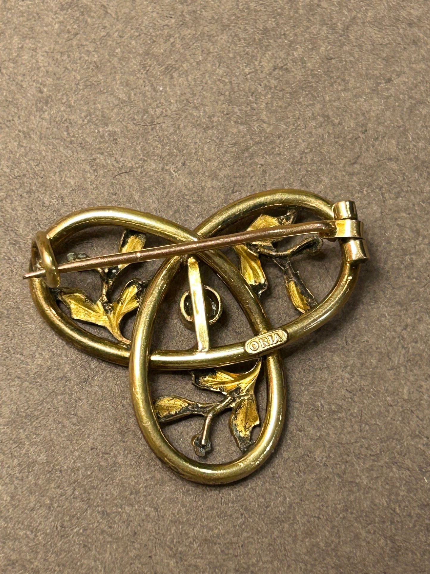 Oria antique brooch 1900