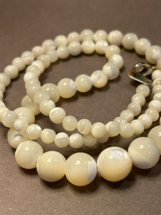 Vintage mother of pearl necklace